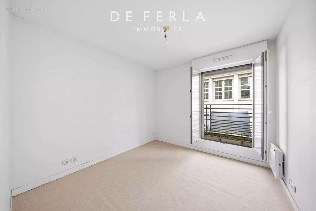 Appartement à PARIS-15E