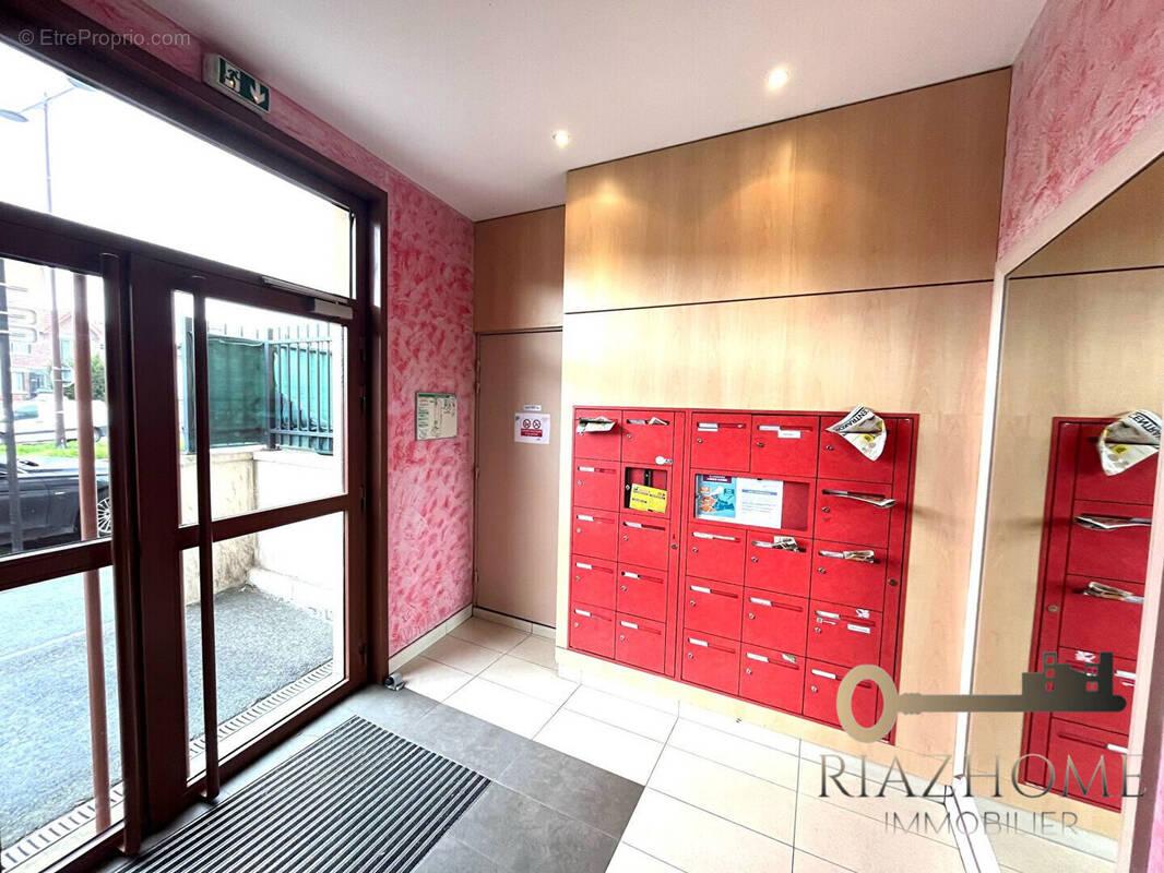 Appartement à LE BOURGET