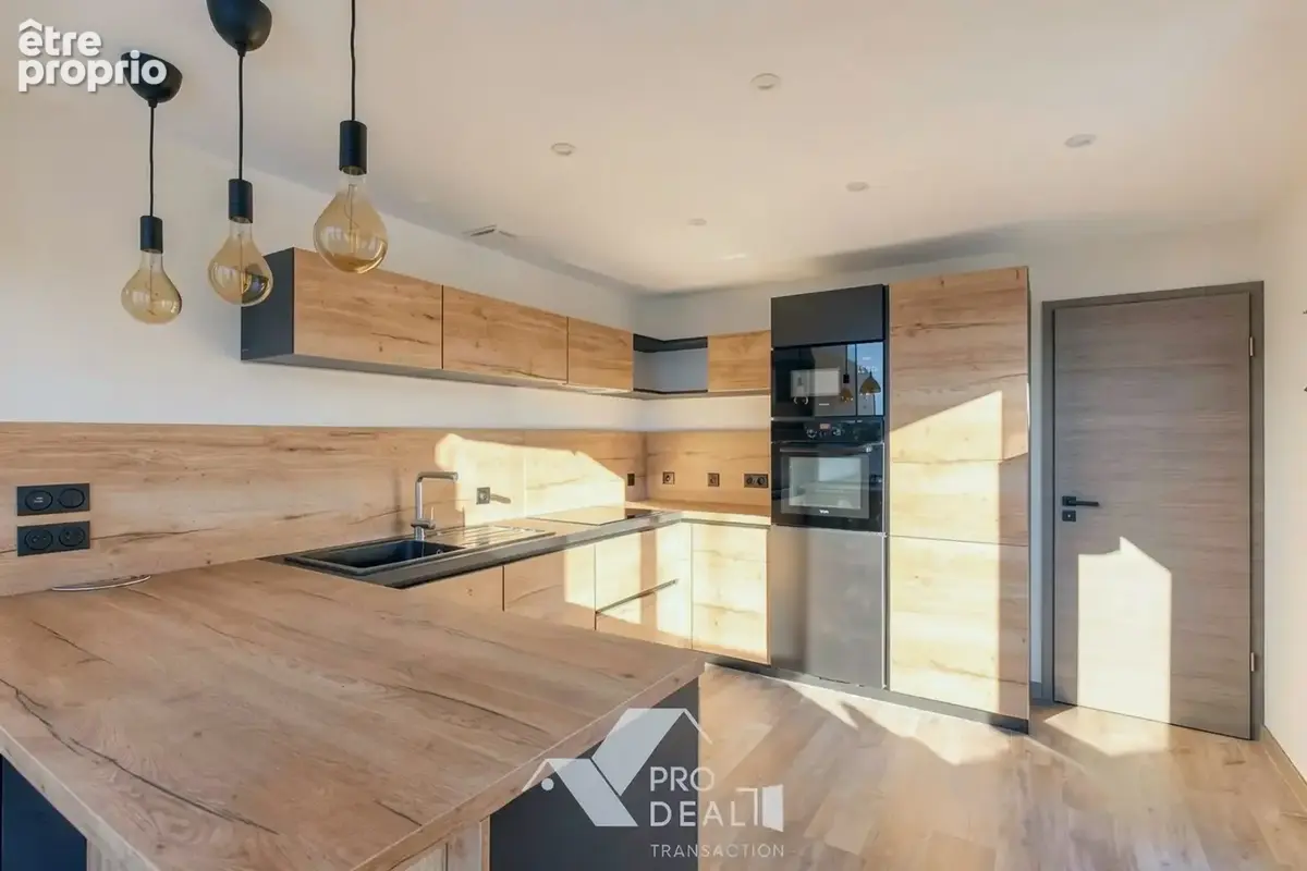 Maison 176 m² à Saint-Bernard  - photo 7