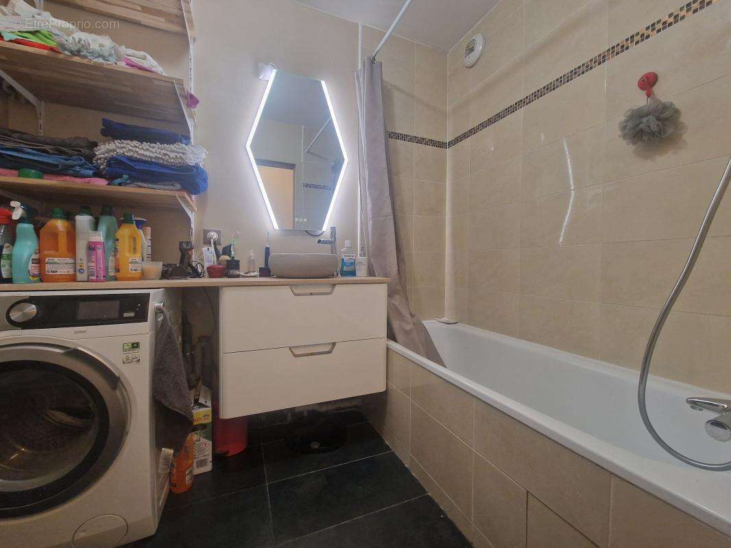 Appartement à VAIRES-SUR-MARNE