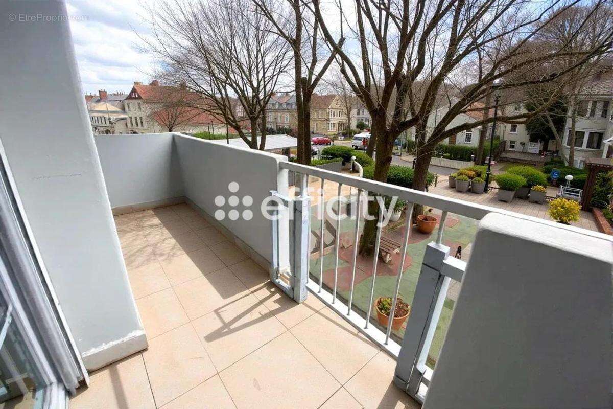 Appartement à LYON-9E