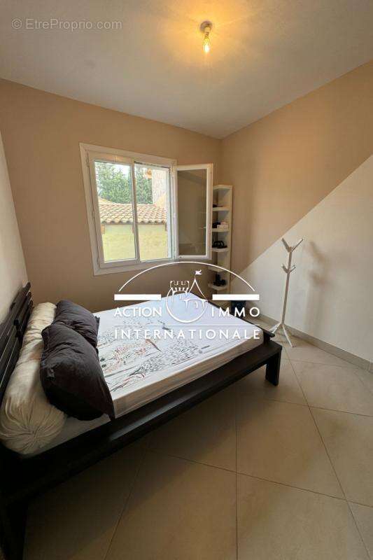 Maison à SAINT-MARTIN-DE-CRAU