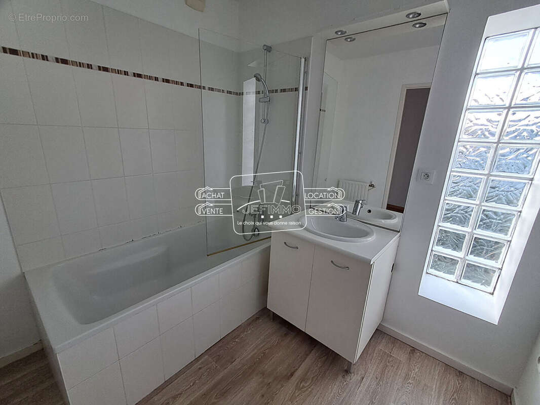 Appartement Sainte Luce Sur Loire 3 pièces 67 m2 - photo 4