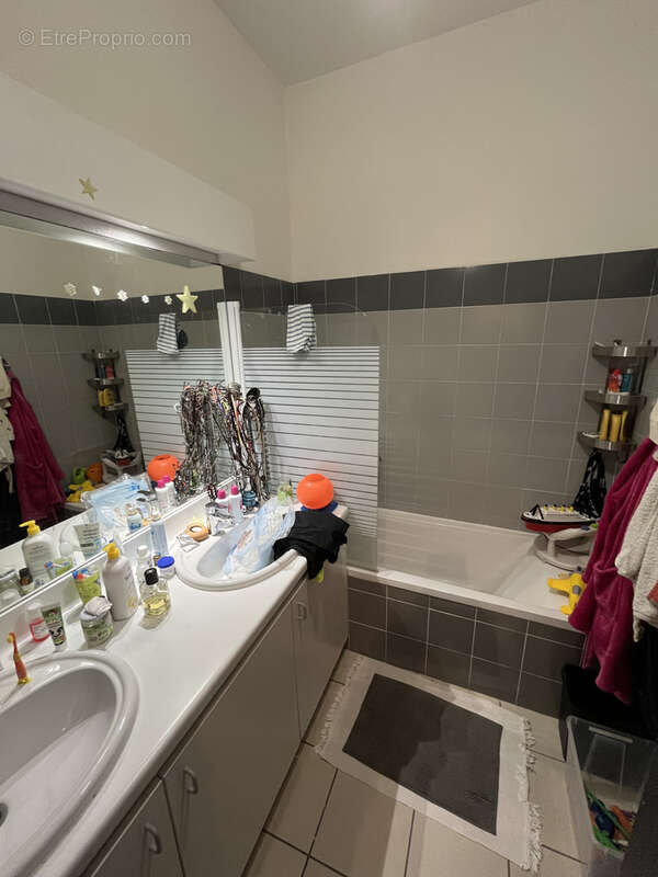 Appartement à MARSEILLE-7E