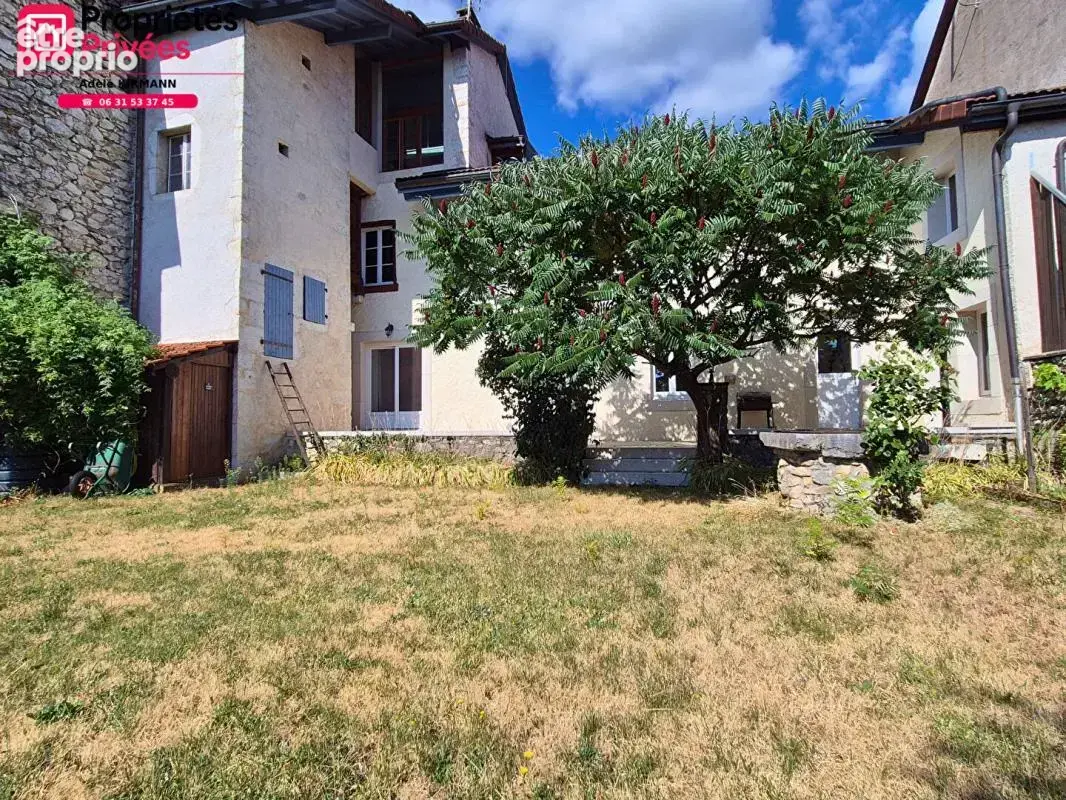 À vendre Collonges 01550 - Maison en pierre rénovée 4 chambres avec jardin et garage - photo 2