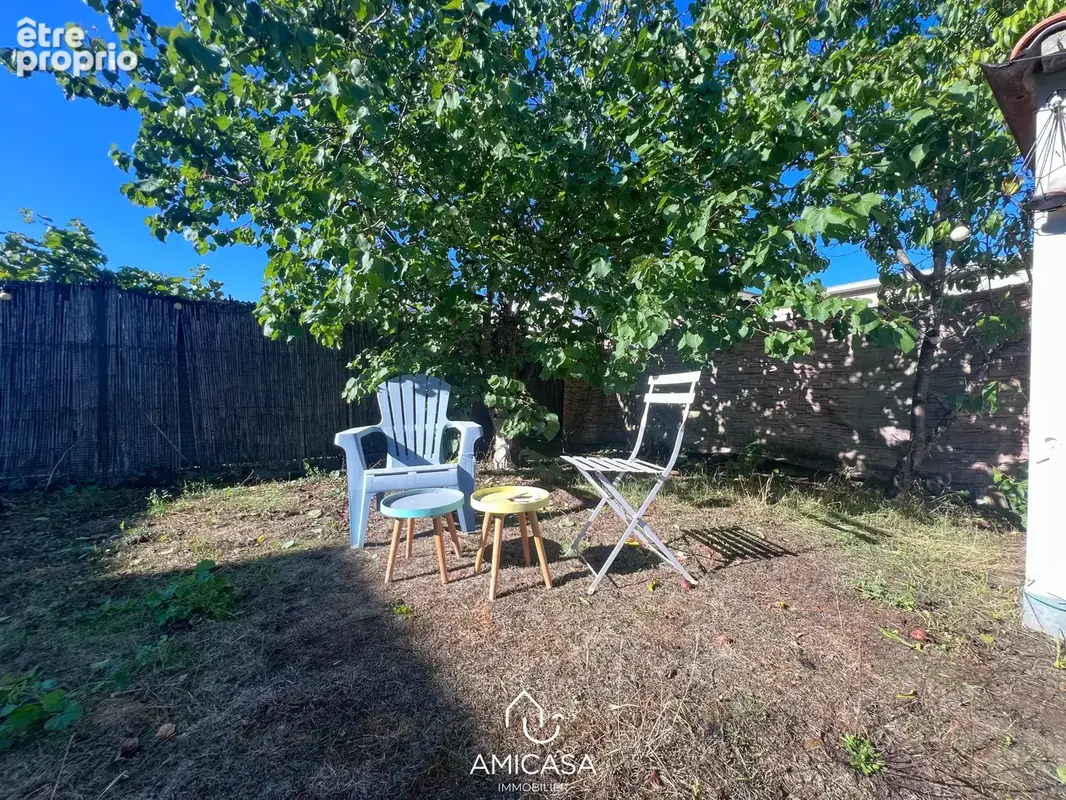NIORT (proche avenue de la rochelle ) - MAISON T4 - 86m2 avec garage et jardin - photo 12