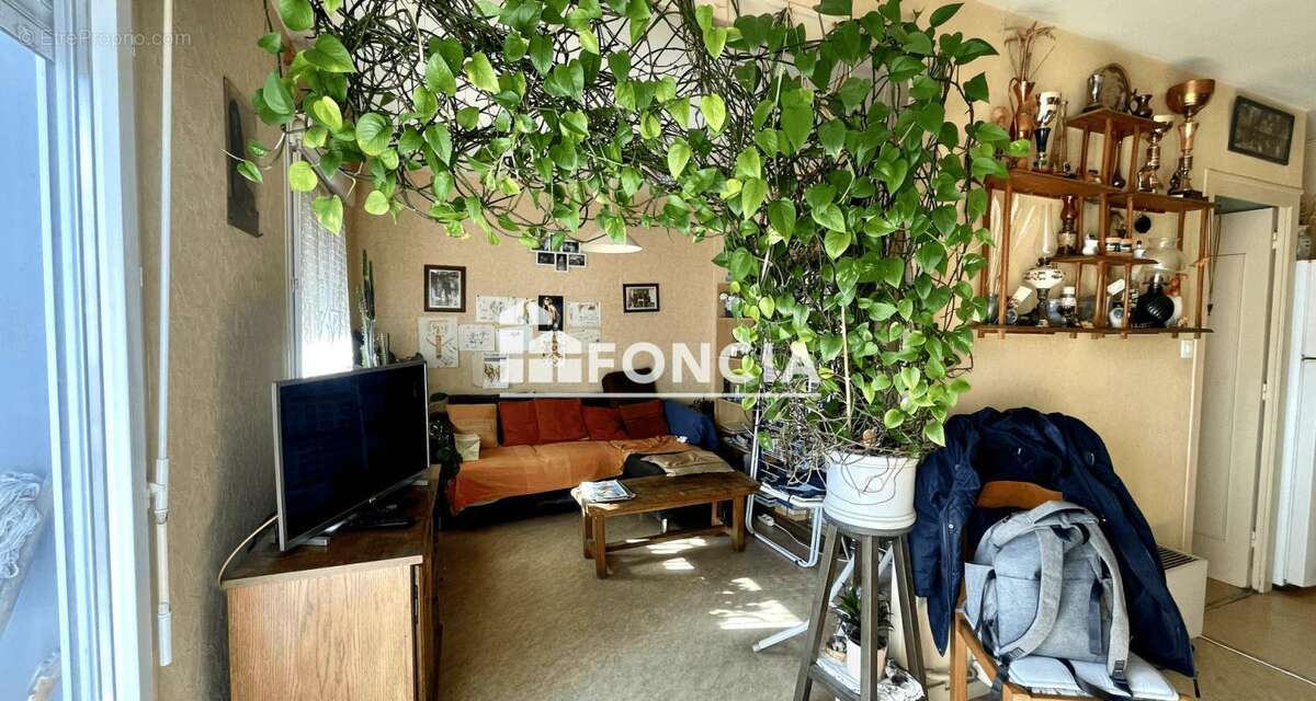 Appartement à TONNAY-CHARENTE