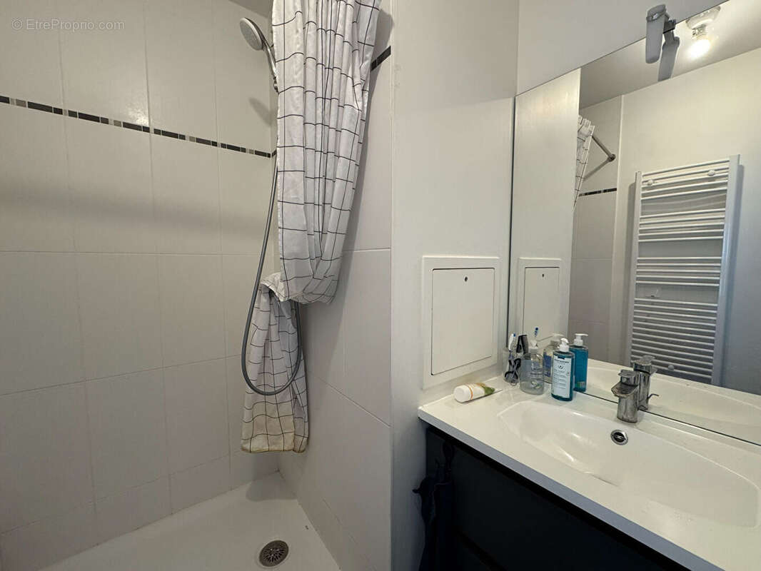 Appartement à AUBERVILLIERS