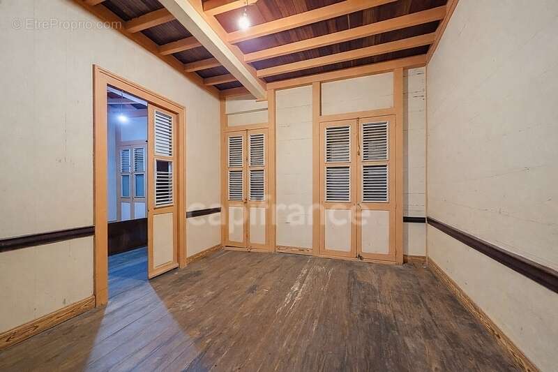 Appartement à POINTE-A-PITRE