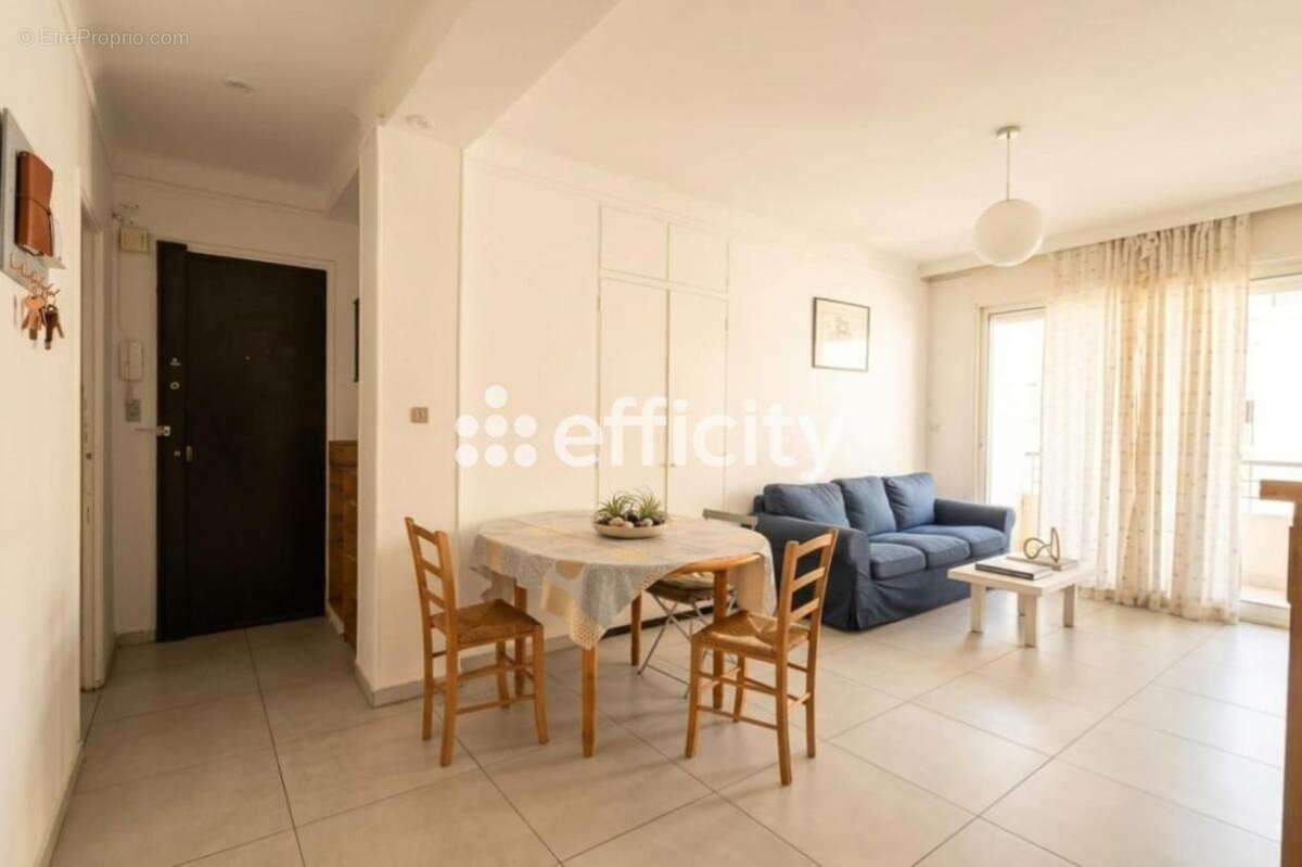 Appartement à MARSEILLE-9E
