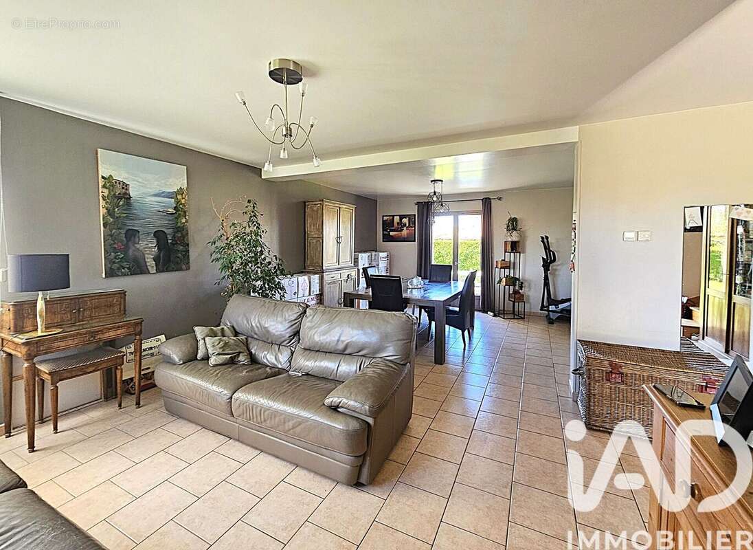 Photo 4 - Maison à SACQUENVILLE