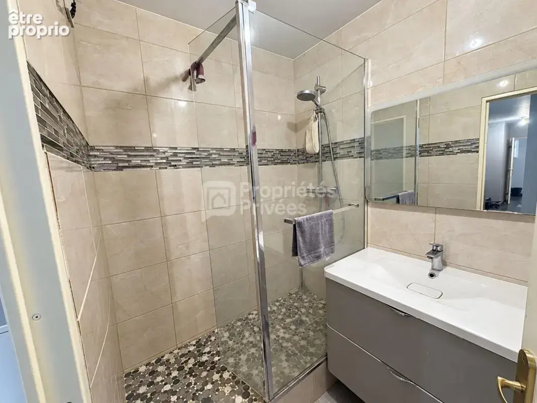 94000 créteil port - appartement 5 pièces rénové de 80 m² - 3 chambres + balcon + parking, vue port - photo 7