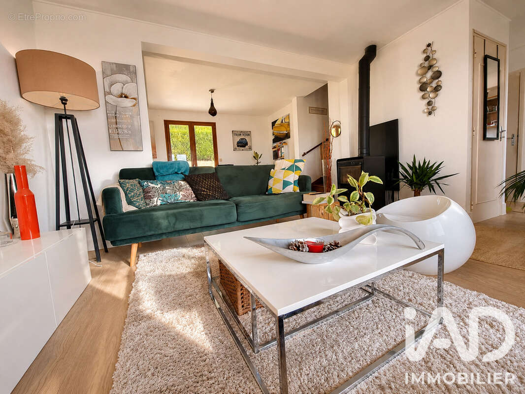 Maison 84 m² à Crevin  - photo 5