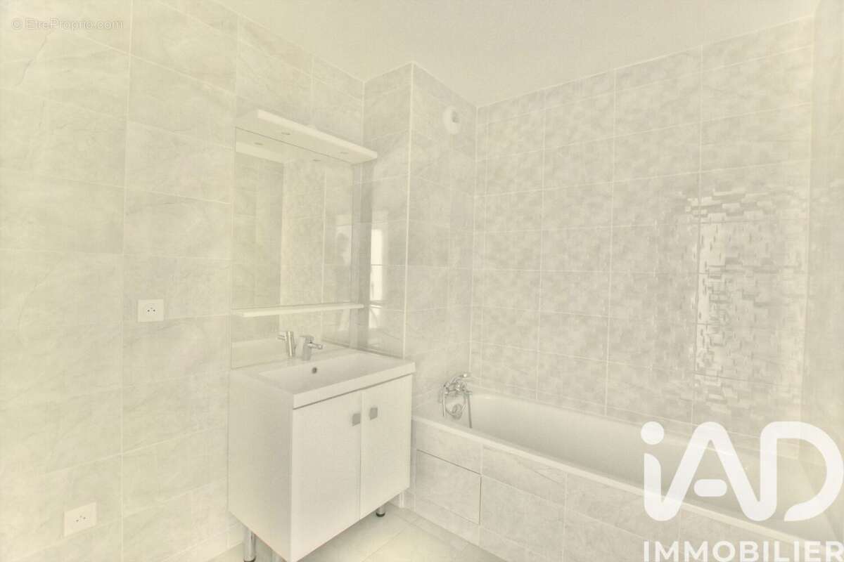 Photo 8 - Appartement à MENNECY