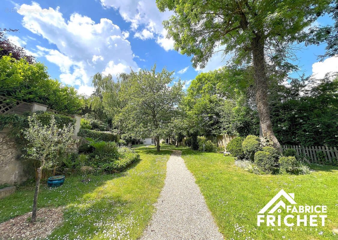 Maison à BONNIERES-SUR-SEINE