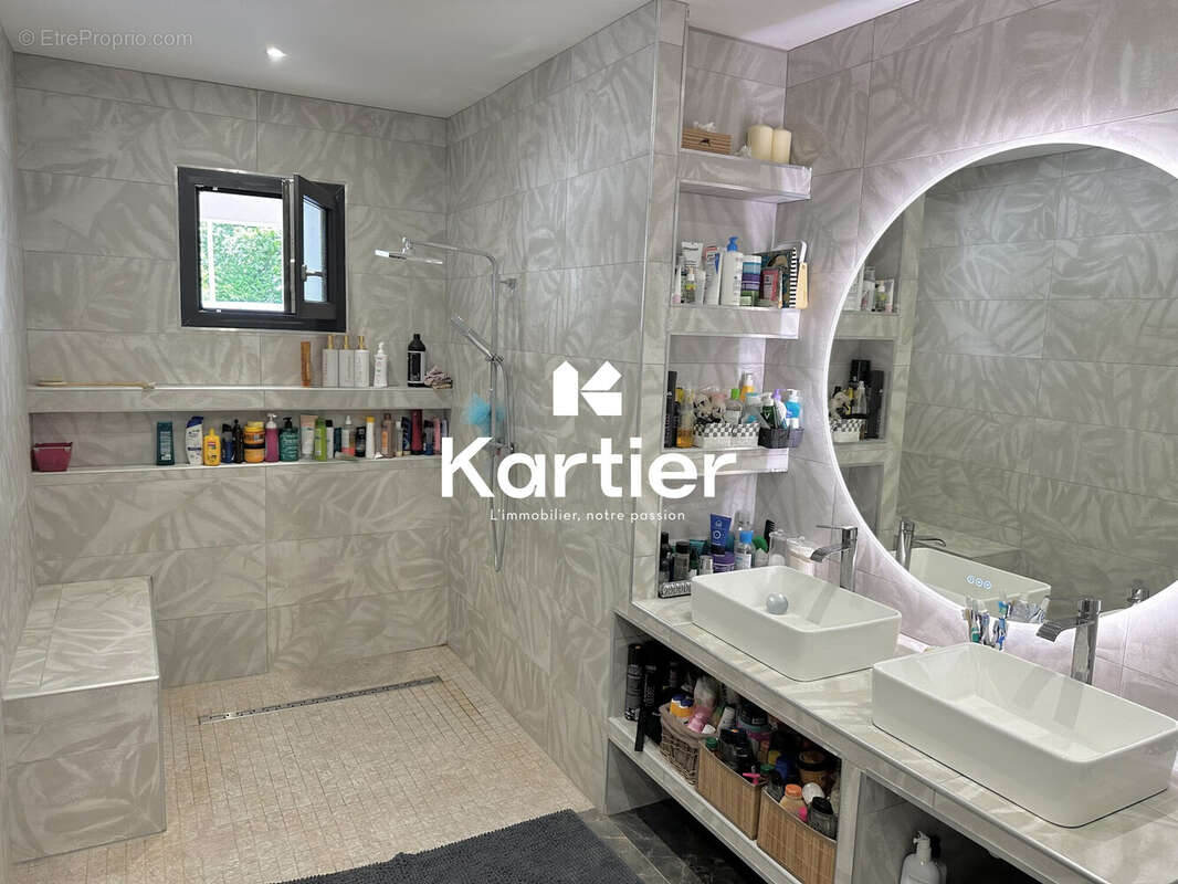 Maison à SAINT-SEURIN-SUR-L&#039;ISLE