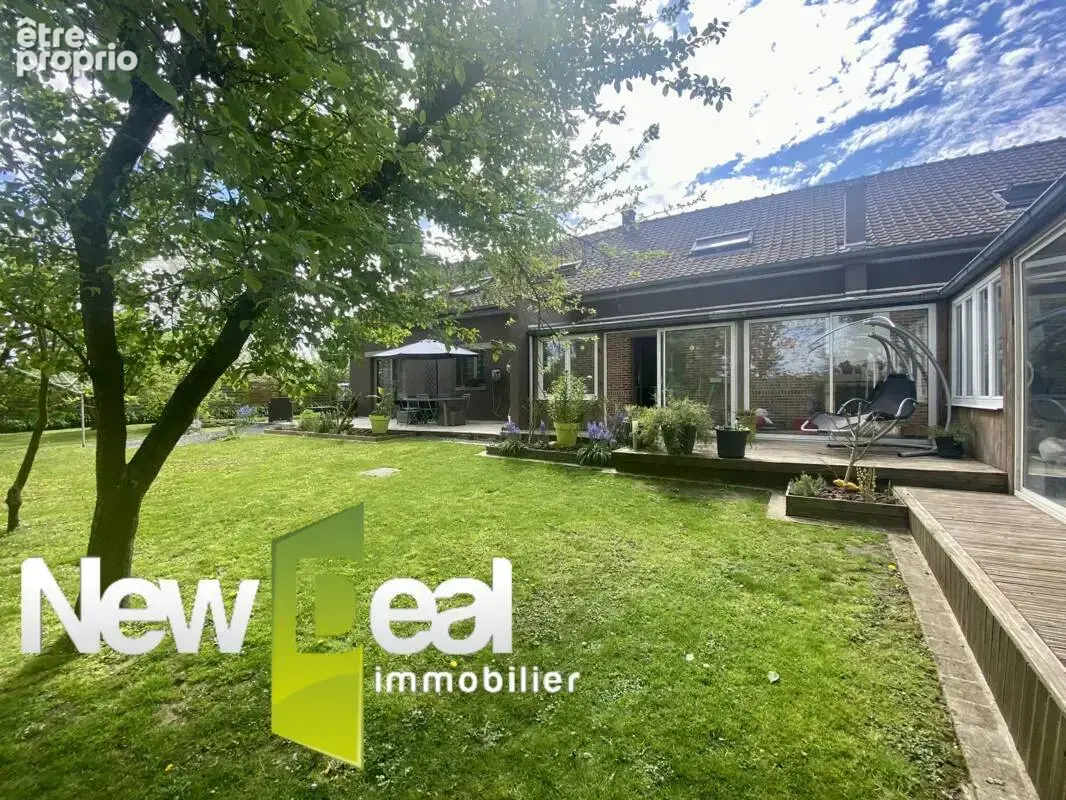 Photo Maison à Sameon au prix de 460 000€