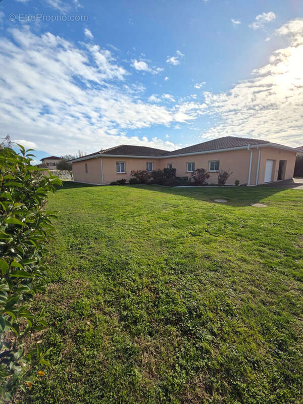 Maison à SAINT-JORY