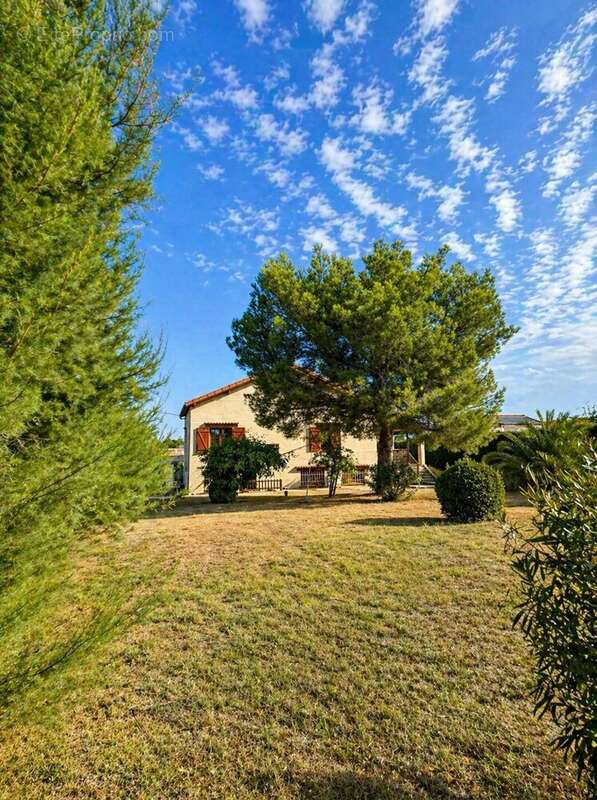 Maison à POMEROLS