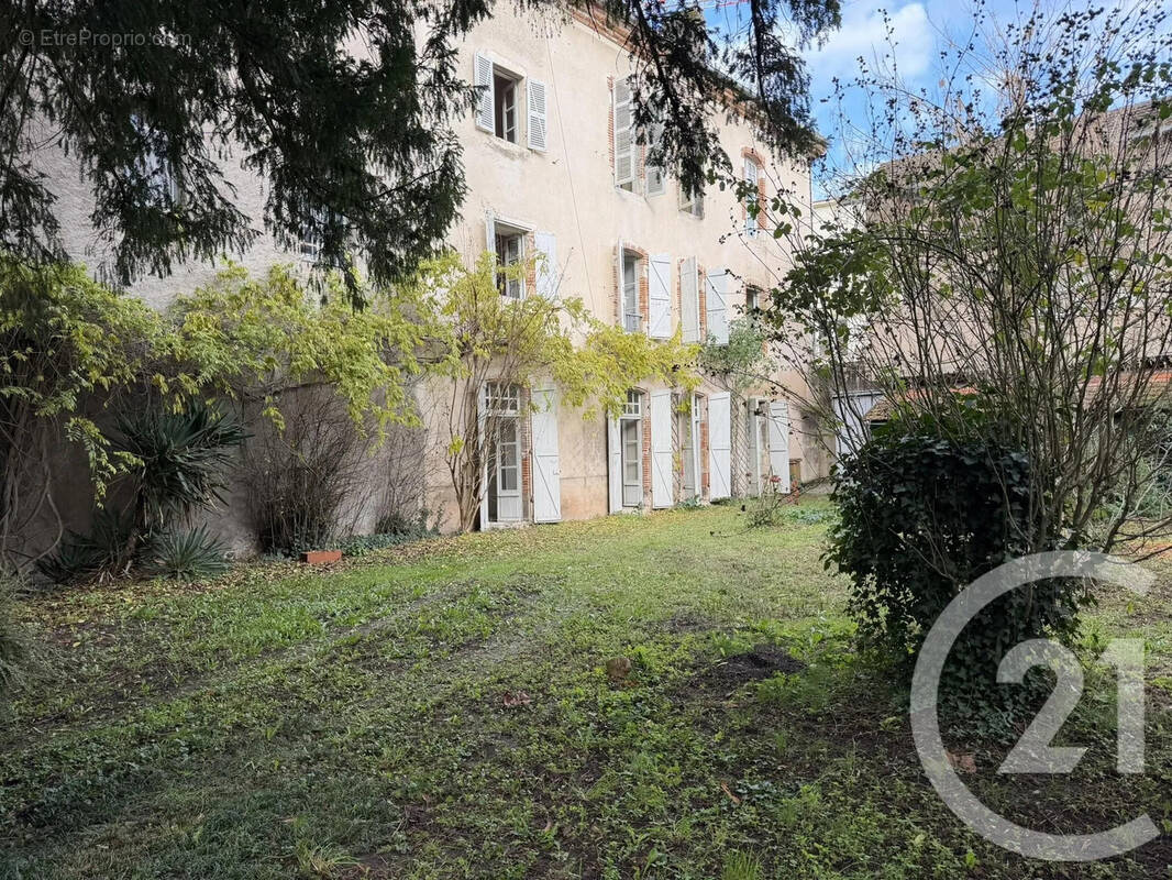Maison à CAHORS