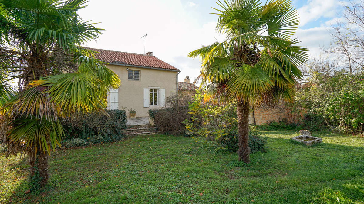 Maison à SAUZET