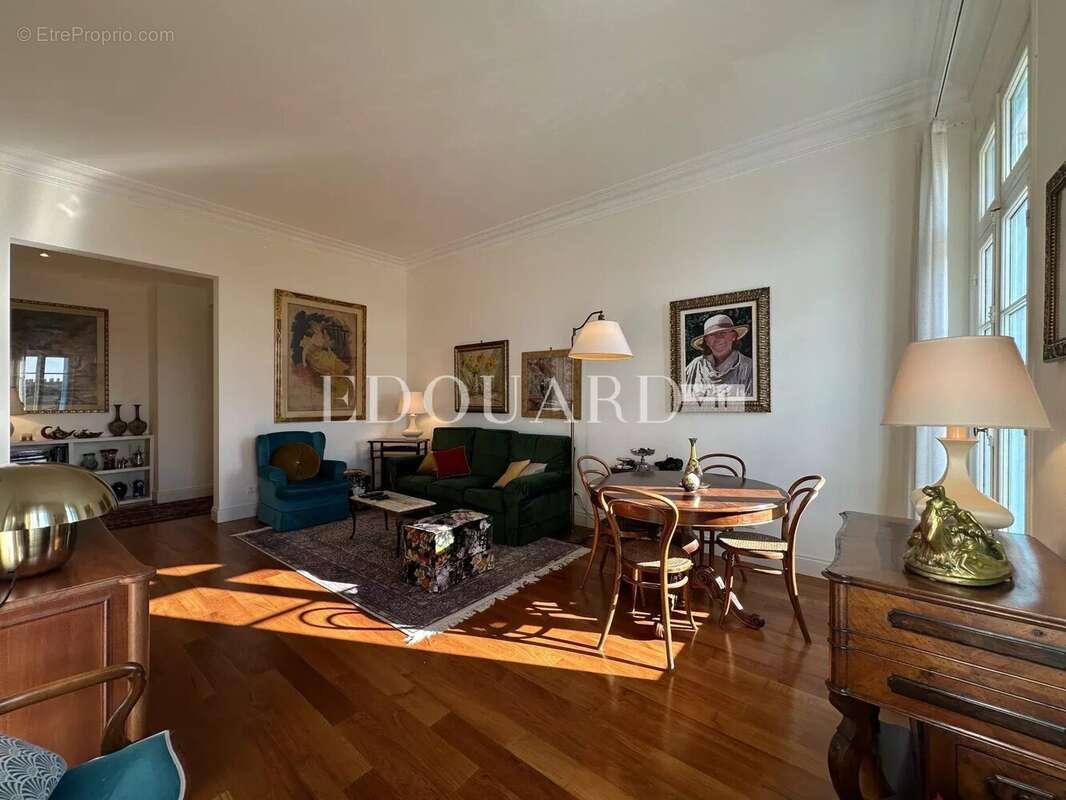 Appartement à MENTON