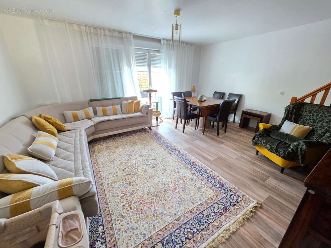 Maison à vendre 0 pièces RIS ORANGIS (91) - photo 7