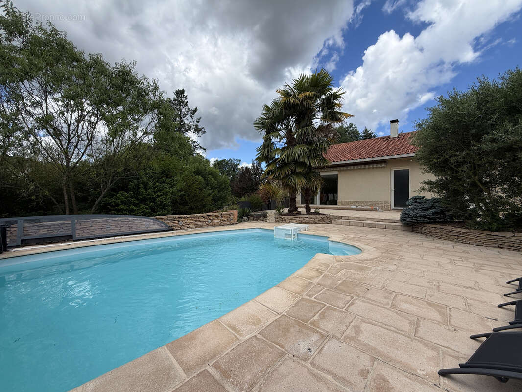 Maison familiale avec piscine   Péronnas - photo 20