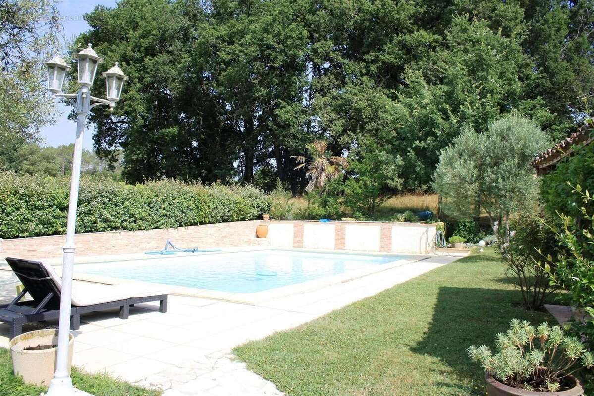 Maison à LA SAUZIERE-SAINT-JEAN