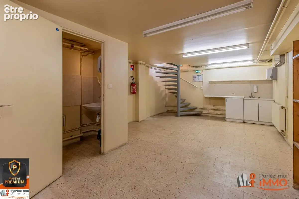 EMPLACEMENT PREMIUM - Local Commercial à Vendre, 95 m² - Tarar - photo 10