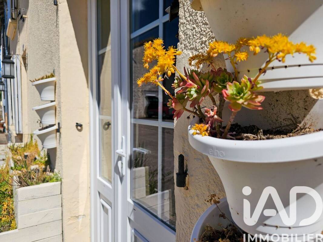 Photo 1 - Maison à MAISONNAIS-SUR-TARDOIRE
