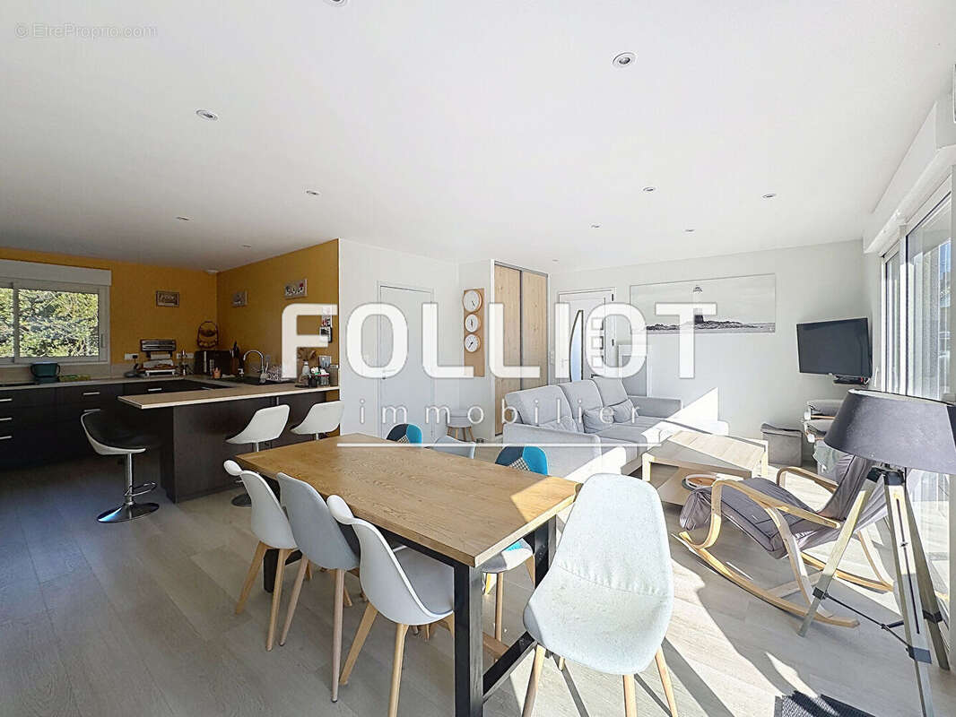 Maison à GOUVILLE-SUR-MER