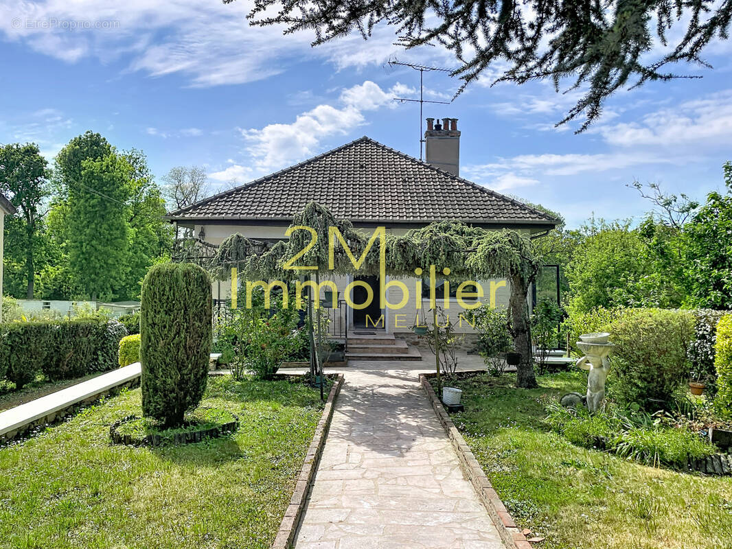 Maison à MOISENAY