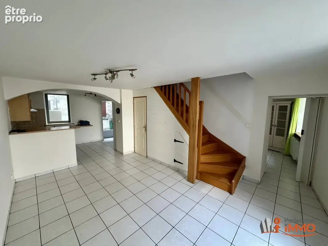 T4 Ambronay de 73 m² - photo 2