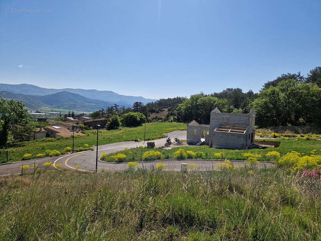 Terrain à AUBIGNOSC