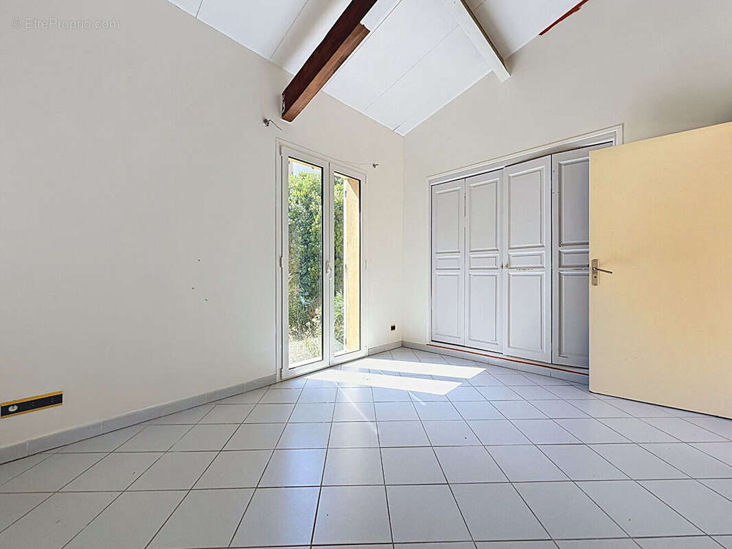 Maison 200m² à aubagne - photo 13