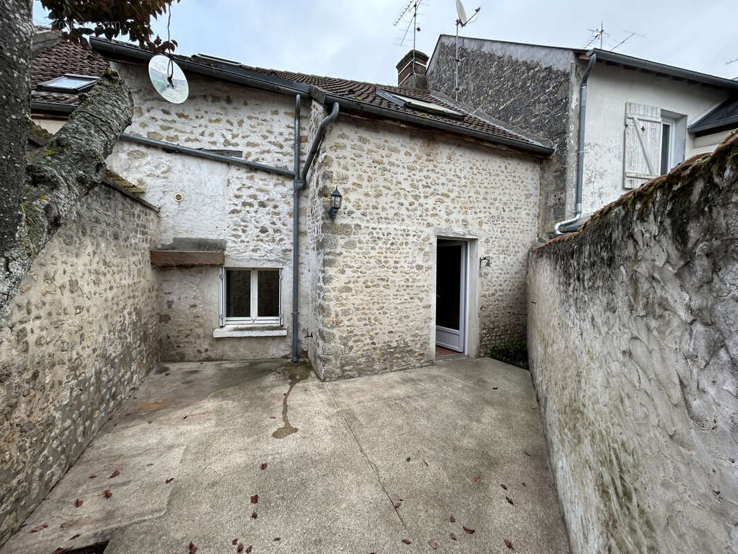 Appartement à SERMAISES