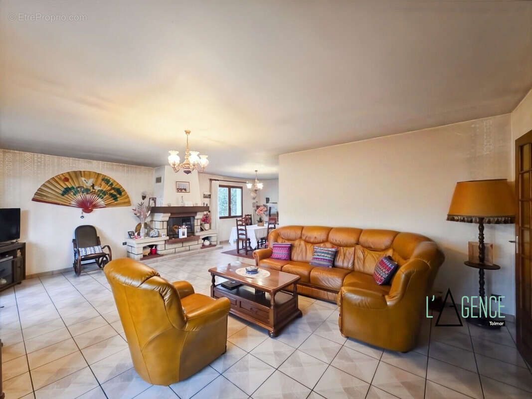 Maison 140 m² à Merignac  - photo 6