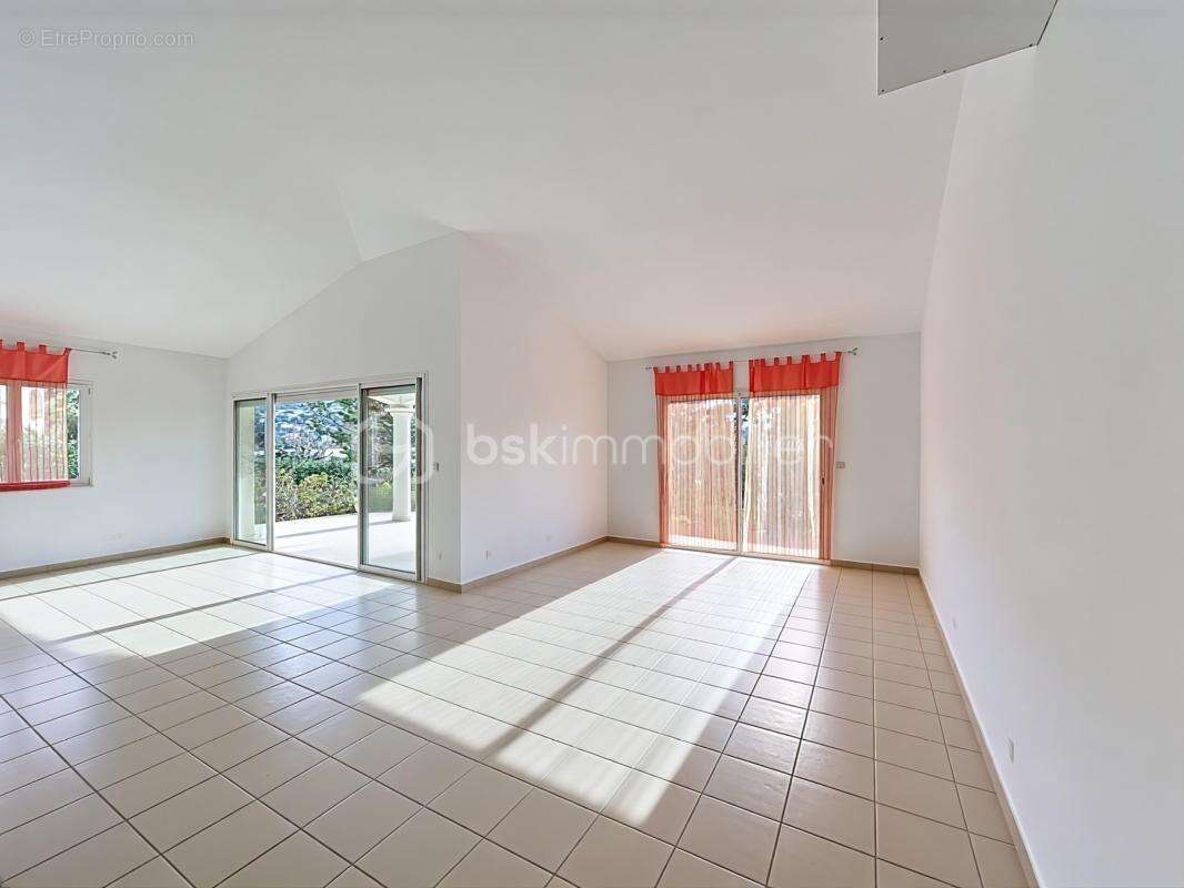 Albitreccia - Maison contemporaine de plain-pied à 50 m de la plage - photo 7