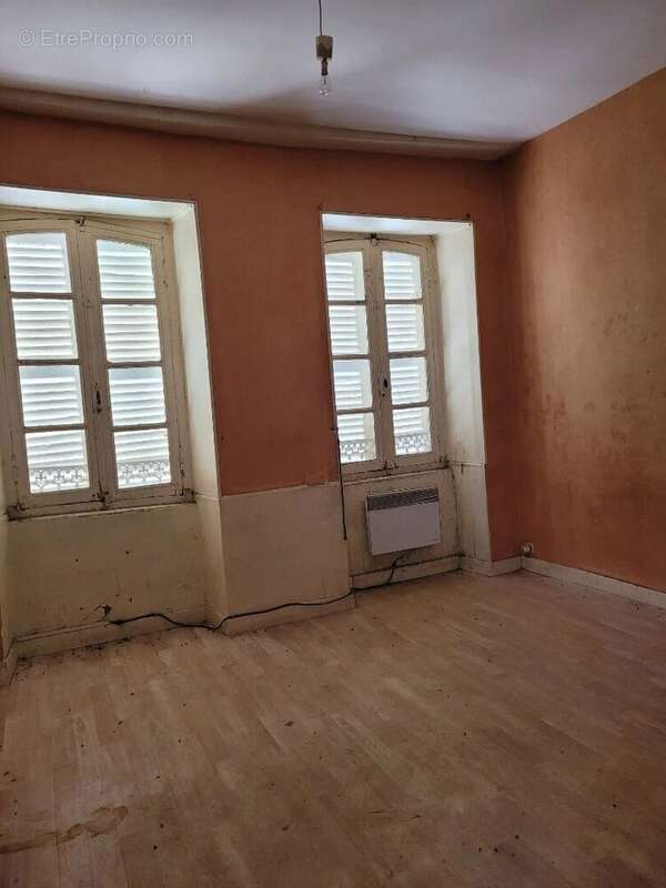 Appartement à SAINT-POURCAIN-SUR-SIOULE