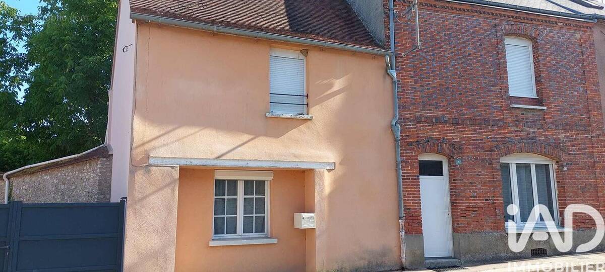 Photo 1 - Maison à BEVILLE-LE-COMTE