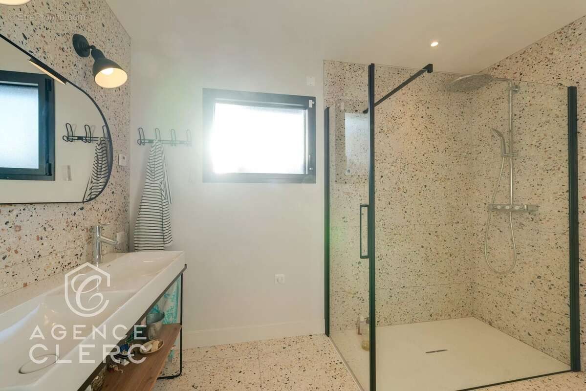 Maison à VEYRIER-DU-LAC