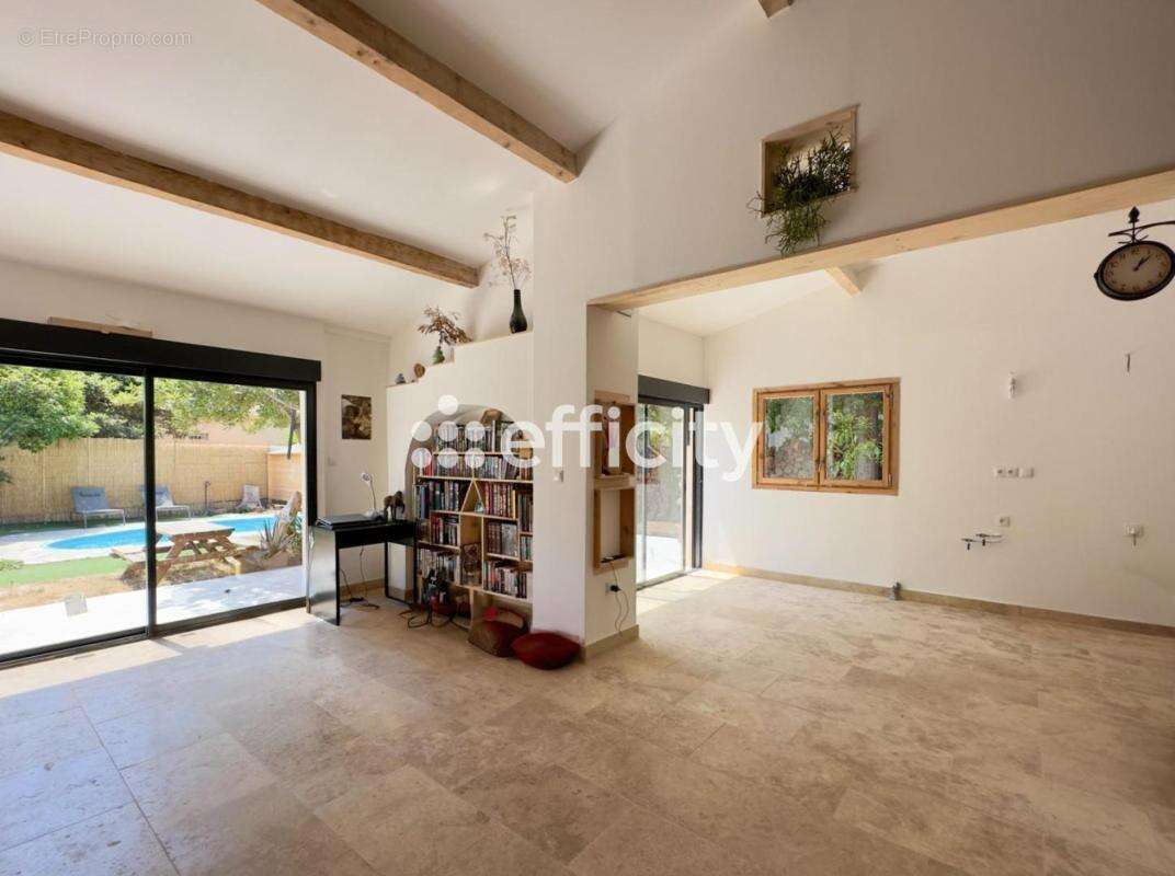 Maison 121 m² à Martigues  - photo 3