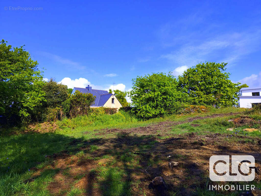 Terrain à CONCARNEAU
