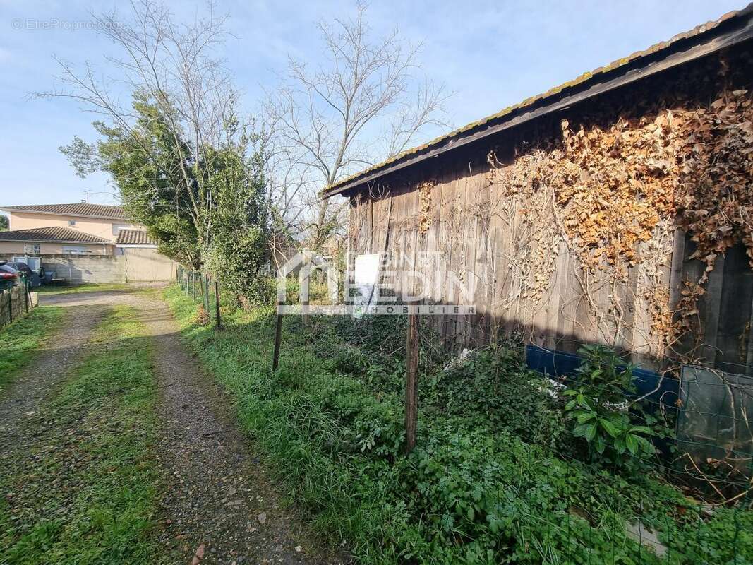 Terrain à GUJAN-MESTRAS