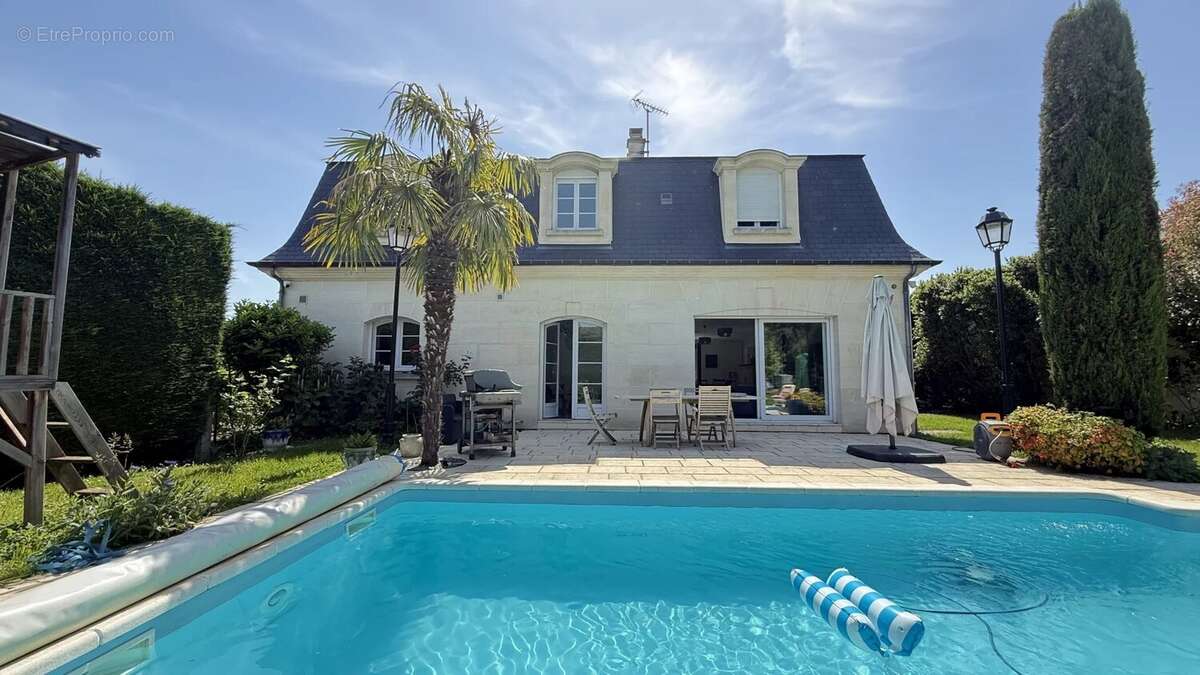 Maison à EZANVILLE