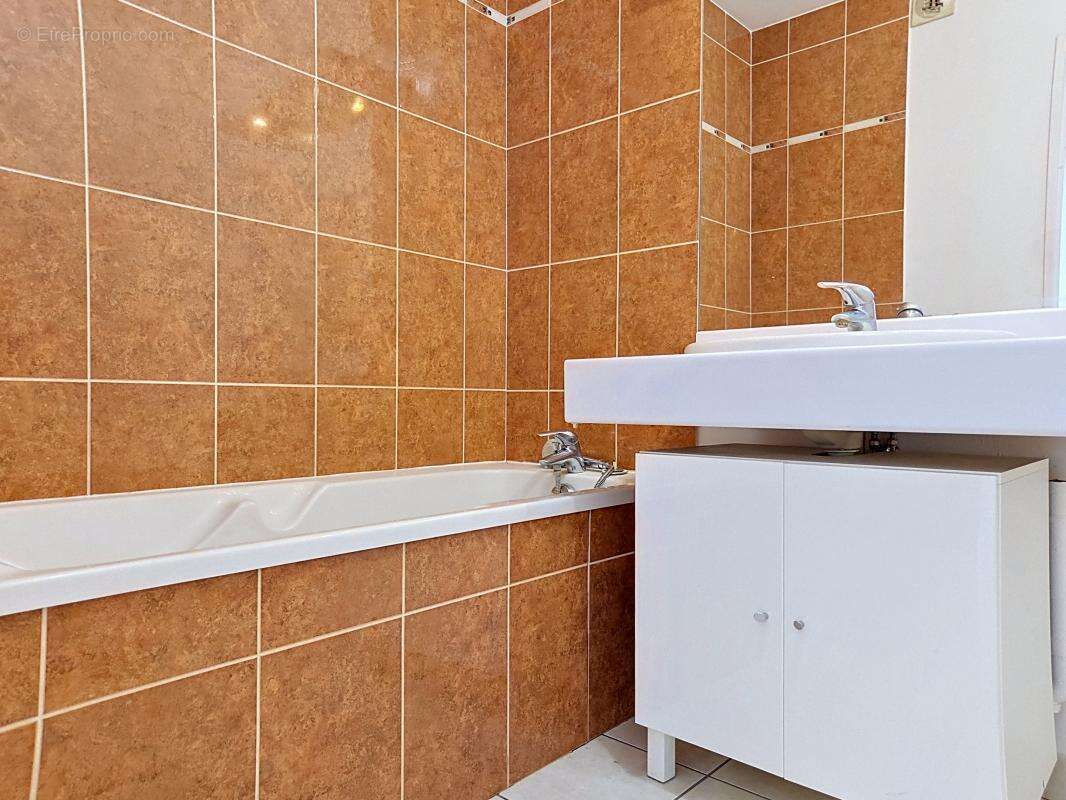 Appartement - 1 Chambre - Balcon - Proche commodités - photo 23