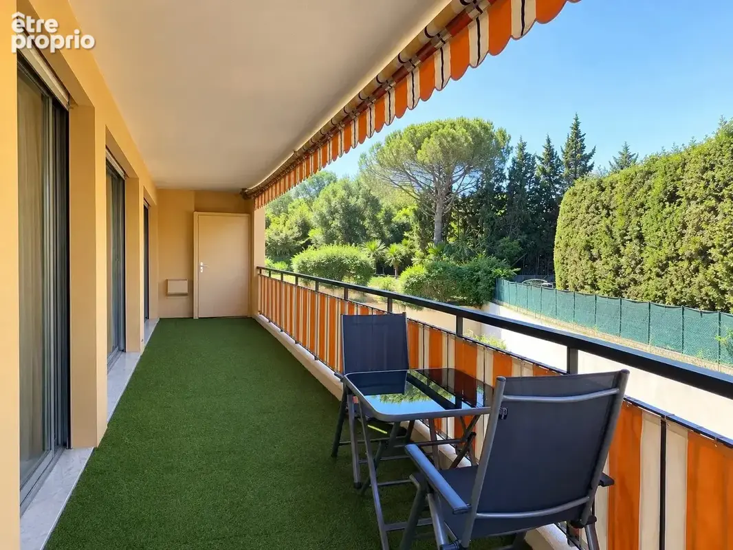 Appartement à LE CANNET