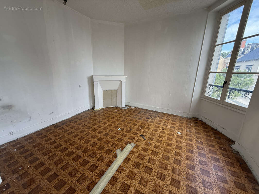Appartement à CHECY
