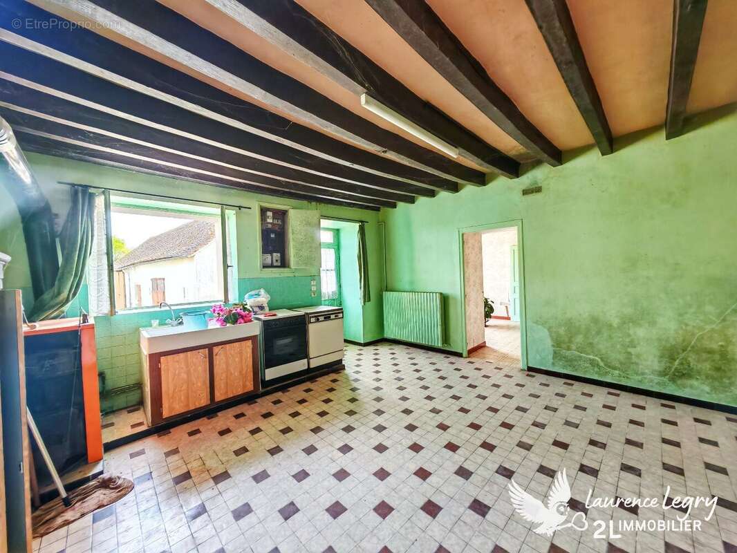 Maison à YVRE-L'EVEQUE